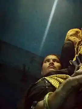 Snapshot of Pooja6060 chatting on 10/19/25, 03:34 Pooja6060 online show from 10/19/25, 03:34