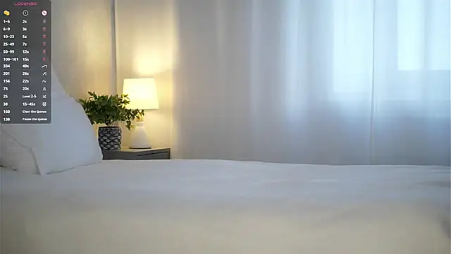 Snapshot of LettySlovacek chatting on 10/25/25, 01:46 LettySlovacek online show from 10/25/25, 01:46