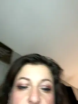 Snapshot of 88heygirlhey88 chatting on 10/30/25, 05:42 88heygirlhey88 online show from 10/30/25, 05:42