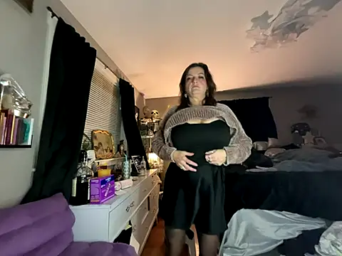 Snapshot of 88heygirlhey88 chatting on 11/05/25, 07:30 88heygirlhey88 online show from 11/05/25, 07:30