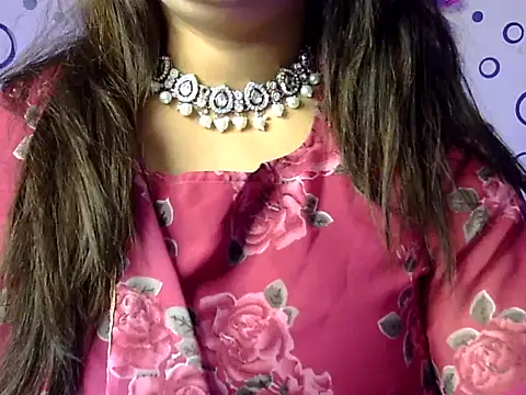 Aaliya02 online show from 05/30/26, 07:44