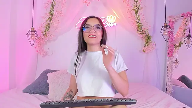 eimi rosse18 online show from 02/03/26, 12:21