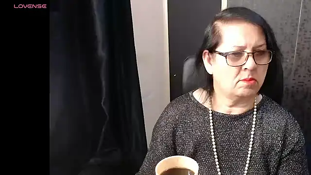 MissSanjanne online show from 04/15/26, 02:29