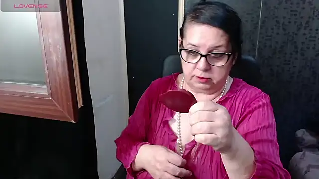 MissSanjanne online show from 06/28/26, 07:09