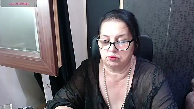 MissSanjanne online show from 07/18/26, 08:45