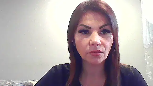 QueenCartyes online show from 10/08/25, 10:46