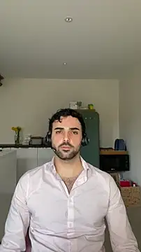 Snapshot of eauminerale chatting on 02/23/26, 09:28 eauminerale online show from 02/23/26, 09:28