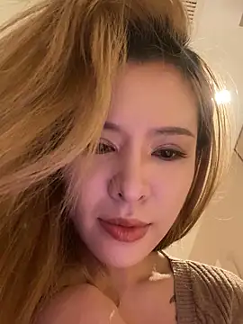 miumiu-66 online show from 10/15/25, 03:45