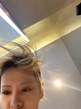 miumiu-66 online show from 10/26/25, 01:28