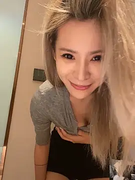 miumiu-66 online show from 03/01/26, 01:18