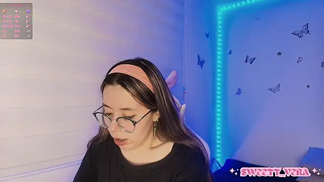 Snapshot of sweettvera chatting on 10/10/25, 10:36 sweettvera online show from 10/10/25, 10:36