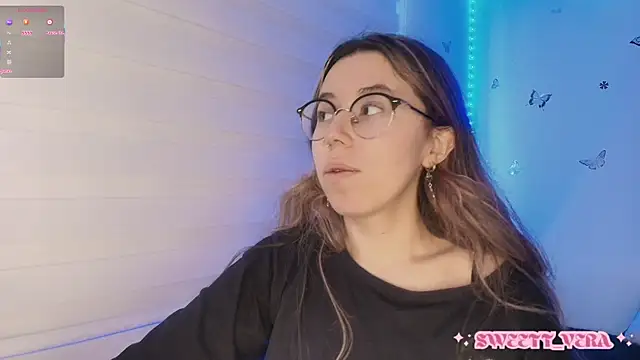 Snapshot of sweettvera chatting on 10/20/25, 12:38 sweettvera online show from 10/20/25, 12:38