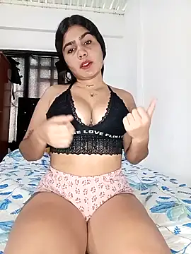 Snapshot of Sashalana chatting on 10/30/25, 01:45 Sashalana online show from 10/30/25, 01:45