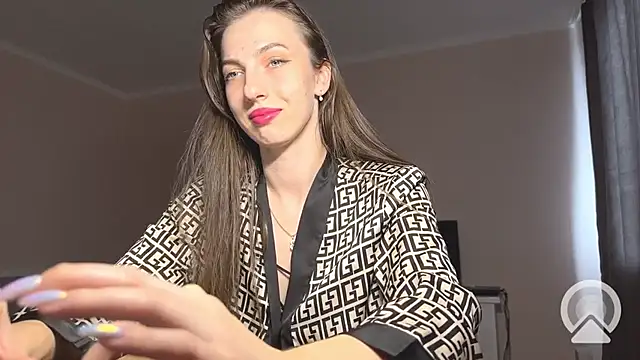 Prettyyy Angel online show from 10/25/25, 10:45