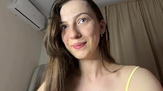 Prettyyy Angel online show from 05/25/26, 07:31