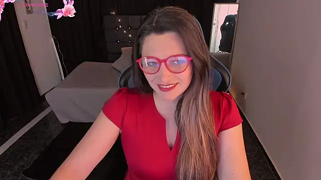 Snapshot of Hanna_MA chatting on 11/06/25, 04:41 Hanna MA online show from 11/06/25, 04:41