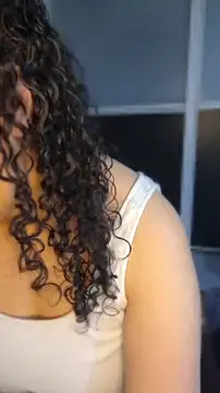 LondonHilton online show from 03/28/26, 11:15