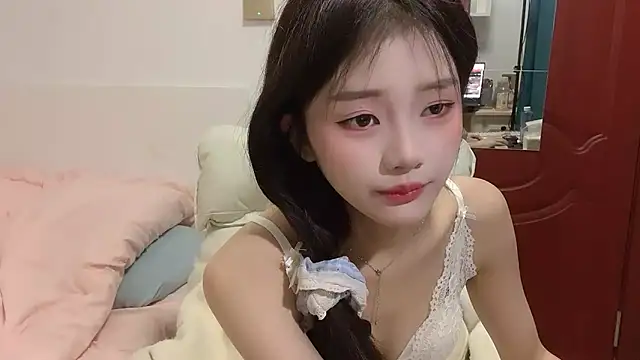 Snapshot of Ximei-O chatting on 11/13/25, 05:01 Ximei-O online show from 11/13/25, 05:01