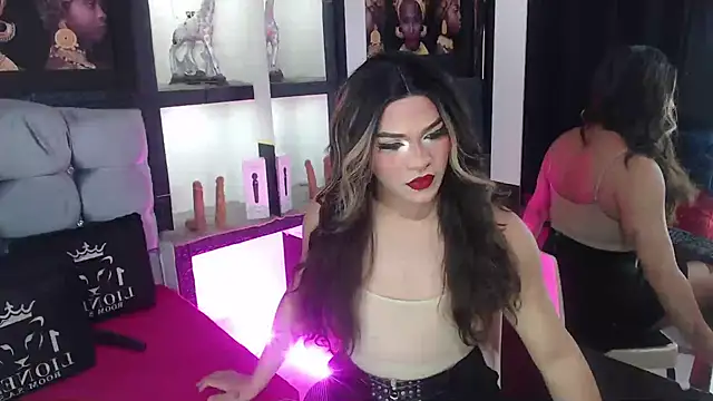 Snapshot of Sophia_hott01 chatting on 10/06/25, 12:46 Sophia hott01 online show from 10/06/25, 12:46