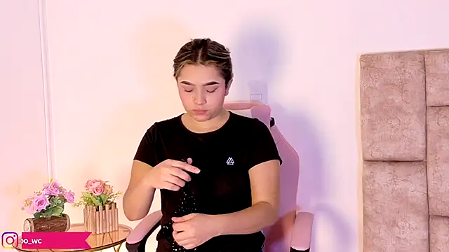 Snapshot of LunaOcampo_ chatting on 11/16/25, 08:58 LunaOcampo online show from 11/16/25, 08:58