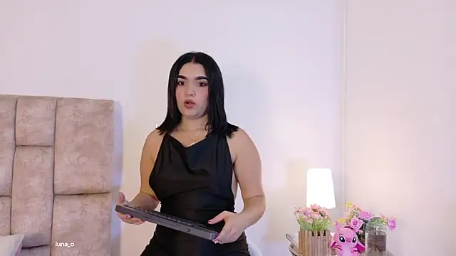 Snapshot of LunaOcampo_ chatting on 11/28/25, 07:27 LunaOcampo online show from 11/28/25, 07:27