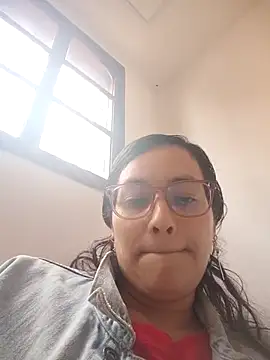 Michell Monet online show from 04/08/26, 01:00