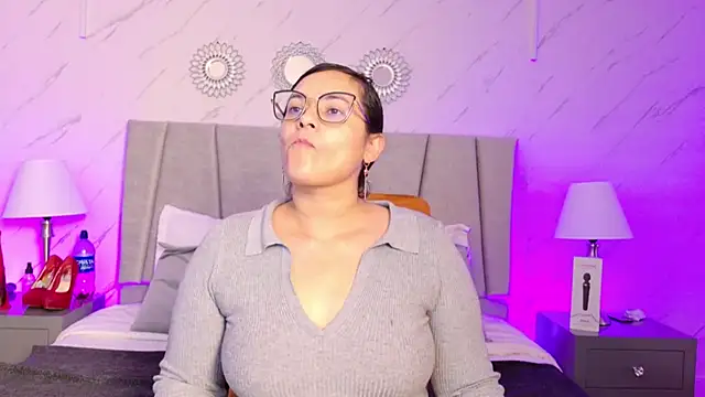 Michell Monet online show from 07/08/26, 12:20