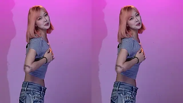 Snapshot of CM---001 chatting on 12/02/25, 04:02 CM---001 online show from 12/02/25, 04:02