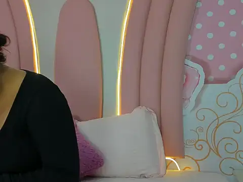 SofiaaBigBoobs online show from 11/14/25, 12:04