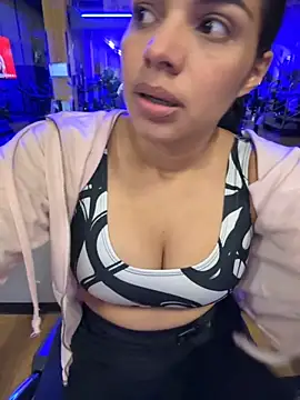 Anavalle online show from 11/22/25, 05:01