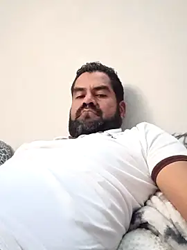 Snapshot of theking1_1 chatting on 10/17/25, 08:55 theking1 1 online show from 10/17/25, 08:55