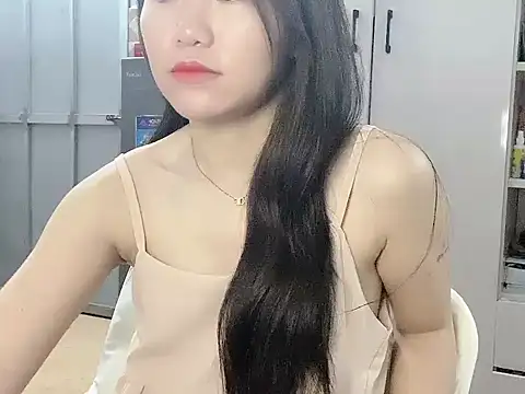 Ara4865 online show from 10/10/25, 04:28