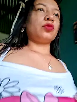 hot-mom22 online show from 10/01/25, 10:43