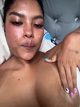 miiabrown18 online show from 11/06/25, 12:06