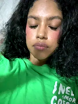 miiabrown18 online show from 11/23/25, 11:04