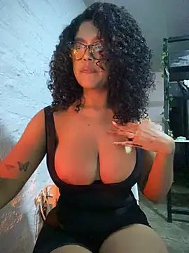 miiabrown18 online show from 06/04/26, 11:44