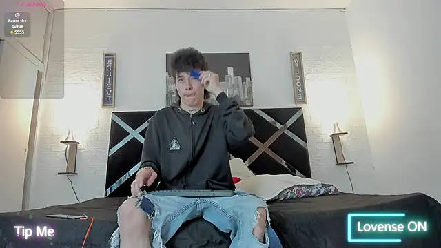 Snapshot of iammariano chatting on 11/14/25, 03:38 iammariano online show from 11/14/25, 03:38