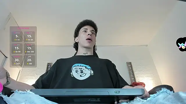 Snapshot of iammariano chatting on 12/02/25, 03:23 iammariano online show from 12/02/25, 03:23