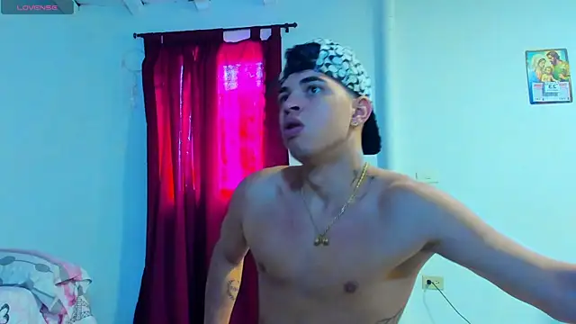 Snapshot of iammariano chatting on 02/24/26, 03:10 iammariano online show from 02/24/26, 03:10