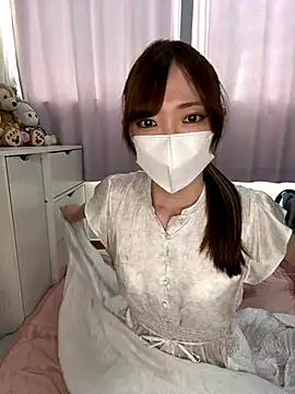 Moe v v online show from 10/17/25, 04:26