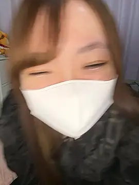 Moe v v online show from 11/25/25, 12:10