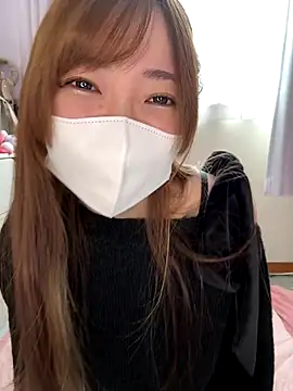 Moe v v online show from 12/15/25, 01:10