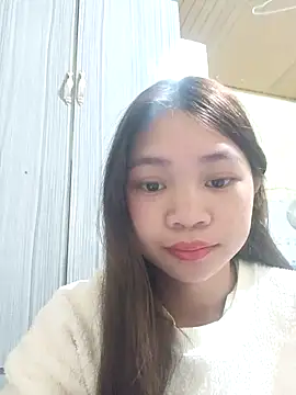 Snapshot of Mayy1 chatting on 10/24/25, 12:19 Mayy1 online show from 10/24/25, 12:19