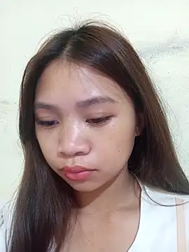 Snapshot of Mayy1 chatting on 10/28/25, 02:48 Mayy1 online show from 10/28/25, 02:48