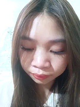 Snapshot of Mayy1 chatting on 11/07/25, 12:43 Mayy1 online show from 11/07/25, 12:43