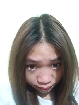 Snapshot of Mayy1 chatting on 11/18/25, 02:06 Mayy1 online show from 11/18/25, 02:06