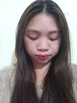 Snapshot of Mayy1 chatting on 11/22/25, 01:37 Mayy1 online show from 11/22/25, 01:37