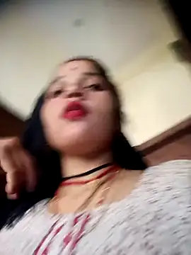 Snapshot of Mahek_love143 chatting on 05/30/26, 03:58 Mahek love143 online show from 05/30/26, 03:58