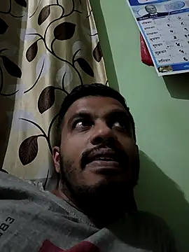 Snapshot of SilentTerr chatting on 12/16/25, 03:39 SilentTerr online show from 12/16/25, 03:39