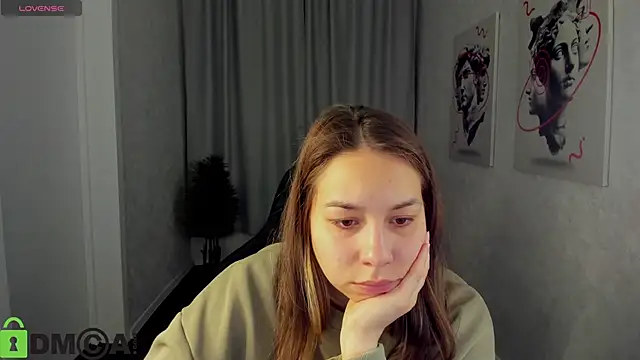 Al1ice Moures online show from 10/24/25, 01:13